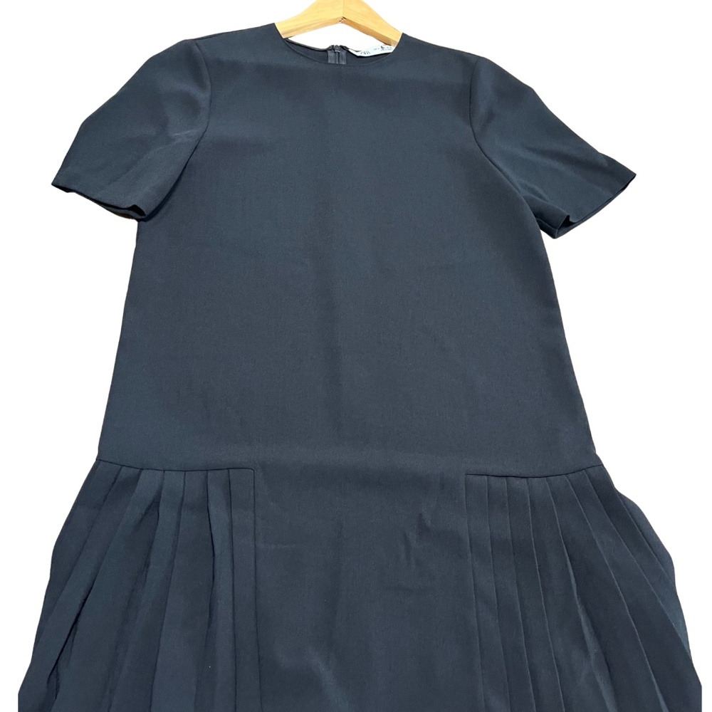 Zara Black Pleated Hem Dress | Minimalist Edge | Size S 🖤